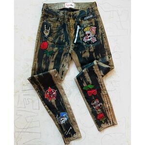 Women’s Tropicália Reworked Punk Style Pants.